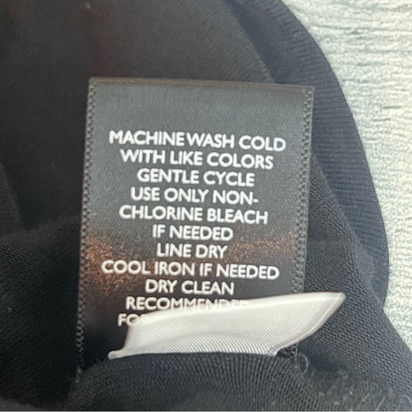 Torrid Super Soft Knit Black Lace Yoke Stretch Top 2X - Picture 9 of 10